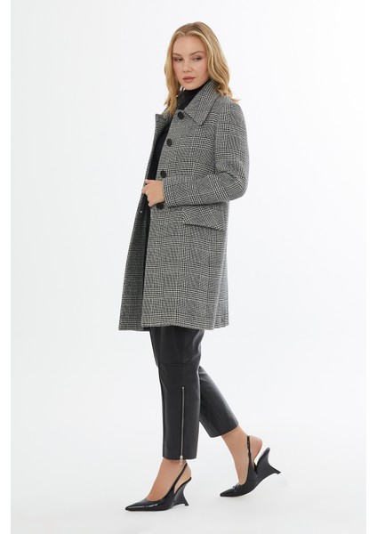 Düğme Kapama Cepli Arkadan Kapalı Yırtmaçlı Ceket fırsatları