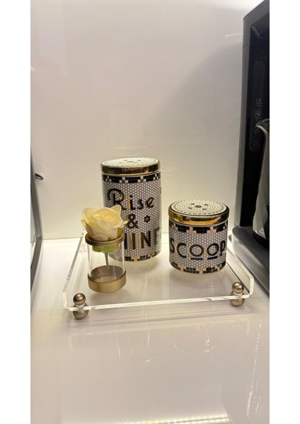 Tekli Pleksi Sunum Standı Mat Gold Pirinç Kaplama Ayaklı Mutfak / Banyo / Salon Sunumları Için Ideal