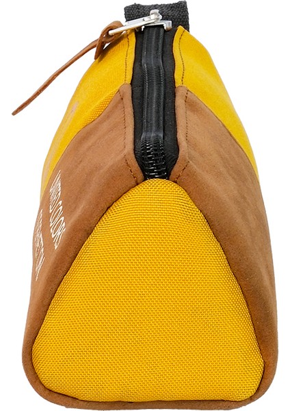 United Colors Of Benetton. Sofistike Erkek Çocuk Üçgen Kalemlik