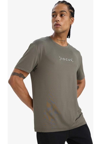 Fit Standart Fit Yumuşak Tuşe Bisiklet Yaka Baskılı Kısa Kollu Tişört C9268AX25AU fırsatları