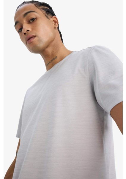 Fit Slim Fit Dar Kesim Hızlı Kuruyan Nefes Alabilen Esnek Kumaş Bisiklet Yaka Sporcu Kısa Kollu Tişört E9319AX25AU indirimleri