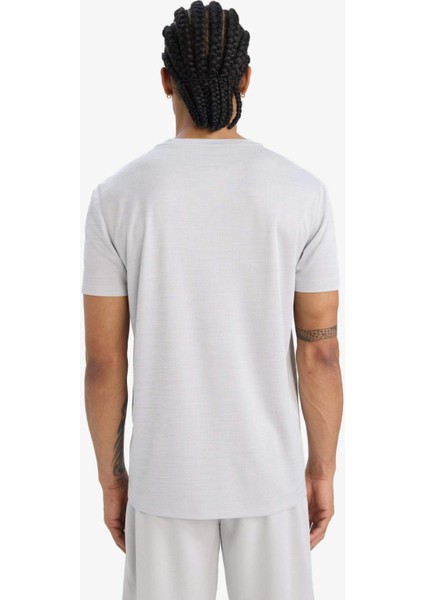 Fit Slim Fit Dar Kesim Hızlı Kuruyan Nefes Alabilen Esnek Kumaş Bisiklet Yaka Sporcu Kısa Kollu Tişört E9319AX25AU