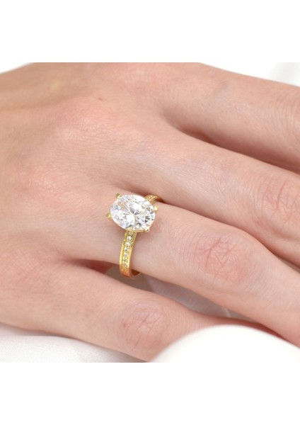 Altın Oval Kolu Taşlı Tektaş Yüzük