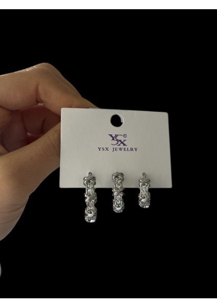 Çelik Küpe Gümüş Renk 3lü Küpe Gümüş Renk Zirkon Taşlı Örgü Desenli Çelik 3’lü Küpe Seti – Parlak ve Şık Tasarım modelleri