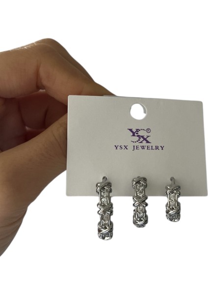 Çelik Küpe Gümüş Renk 3lü Küpe Gümüş Renk Zirkon Taşlı Örgü Desenli Çelik 3’lü Küpe Seti – Parlak ve Şık Tasarım fırsatları