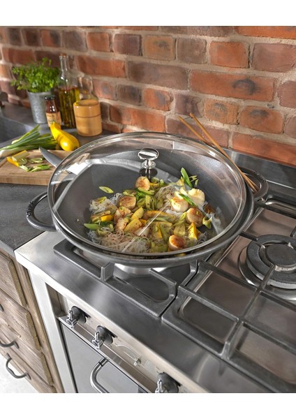 Specialities Izgara Aparatlı Döküm Wok Tencere indirimleri