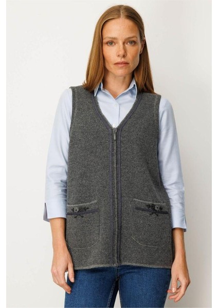 25030 Desen Triko V Yakası Cebi Kordene Nakış Işlemeli Fermuarlı Kısa Yelek fiyatları