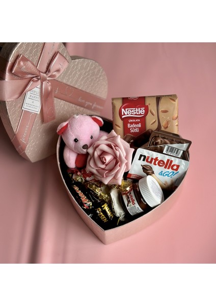 Sevgiliye,arkadaşa,anneye Hediye Kalp Kutuda Ithal Çikolatalı Ayiciklı Lüx Paket No:2 modelleri
