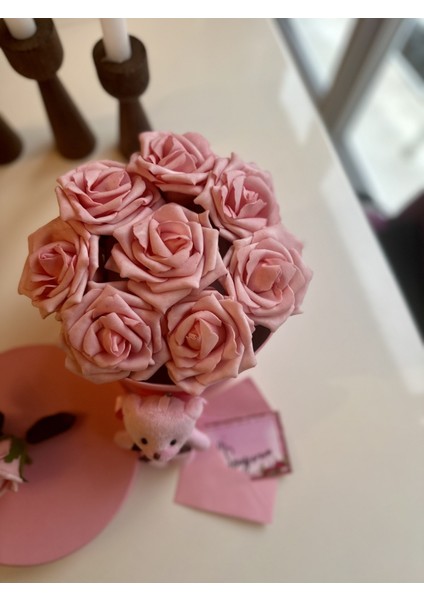 Sevgiliye Özel Hediye Pembe Çiçek Dogum Günü Buketi Kiz Arkadasa 9 Kadife Gül ve Peluş Atıcıl modelleri