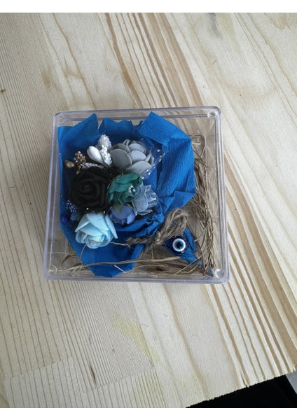 Mini Buket Mari Flowers Özel Tasarım Arkadaşa,sevgiliye Hediye Şeffaf Özel Kutuda fiyatları