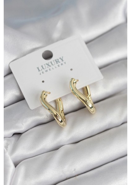 Gold Renk Eğik Halka Model Pirinç Kadın Küpe - TJ-BKP11312