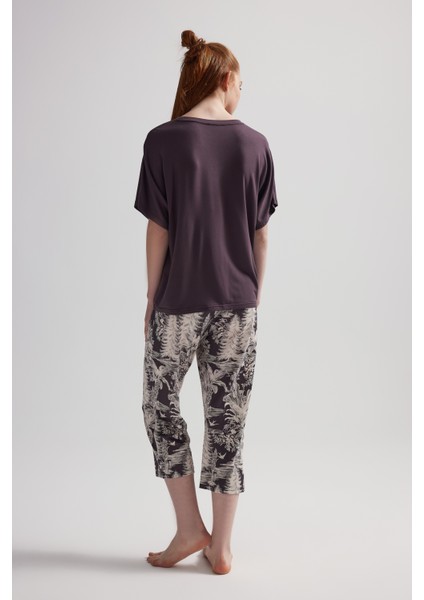 Kadın Modal Iki Iplik Kısa Kollu Kapri Pijama Takımı fırsatları