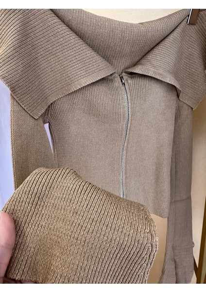 Manolya Yaka Triko Bluz fırsatları