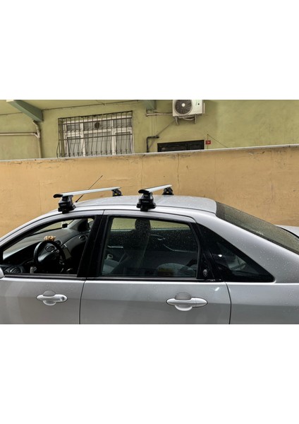 Ford Focus Sedan 1 (1998-2005) Oluksuz Üst Tavan Portbagaj Taşıyıcı Ara Atkısı Toros Serisi Pro 4 Siyah indirimleri