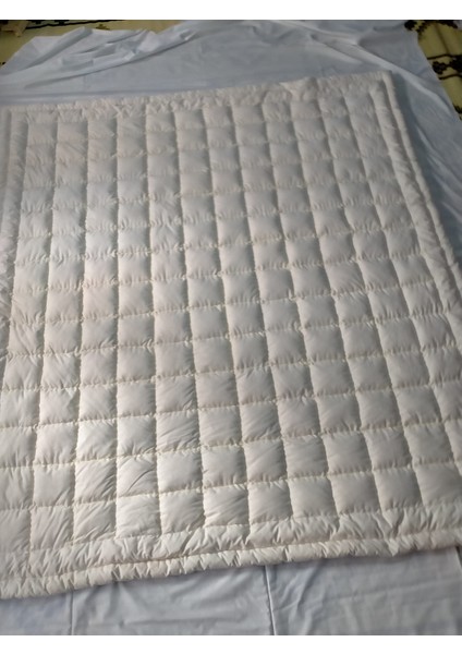 El Dikimi %100 Yün Dolgulu Tek Kişilik Yün Yorgan (155 x 215 Cm)