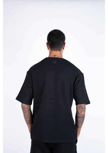 Erkek Kısa Kollu Siyah Renkli, Baskılı, Dokuma Regular Fit T-Shirt modelleri