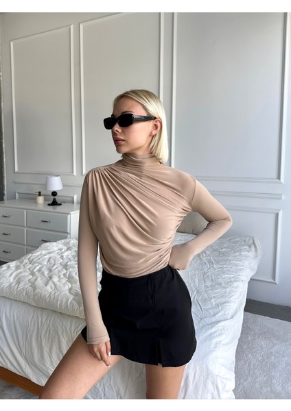 Kadın Bluz Uzun Kollu Dik Yaka Büzgü Detaylı Likralı Sandy fırsatları