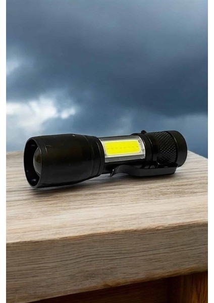 Şarjlı Metal Zoomlu El Feneri Işıldak LED Işık Taşınabilir El Lambası