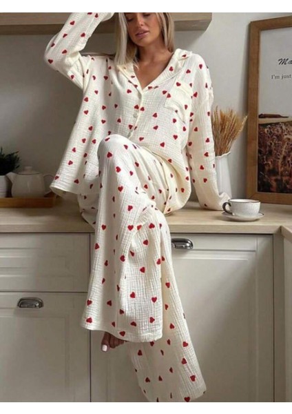 Kadın Beyaz Kalp Baskılı V Yaka Uzun Kol Düğme Kapamalı Pantolon Gömlek Pijama Takımı fırsatları