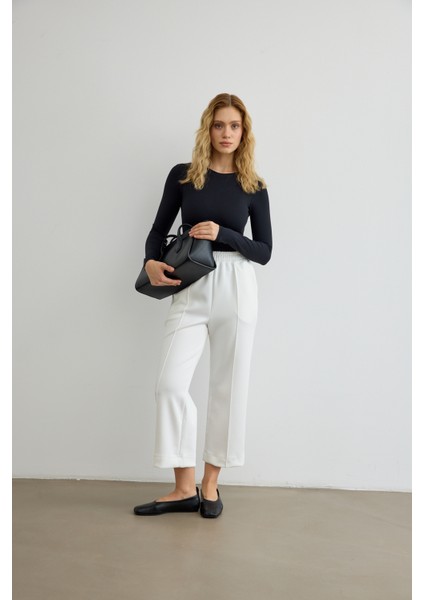 Dikiş Detaylı Scuba Pantolon Beyaz modelleri