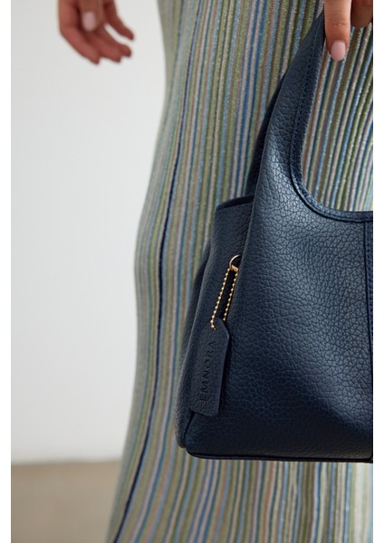 Alura Çanta Lacivert fırsatları