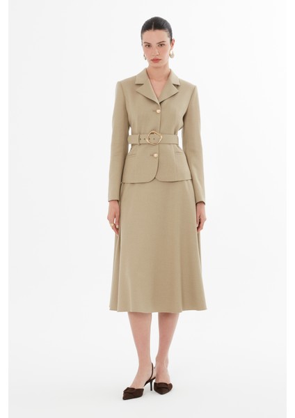 Düğmeli Kemerli Ceket ve Etekli Takım