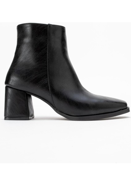 Kadın Sade Küt Burunlu Topuklu Bot Siyah Cilt fiyatları