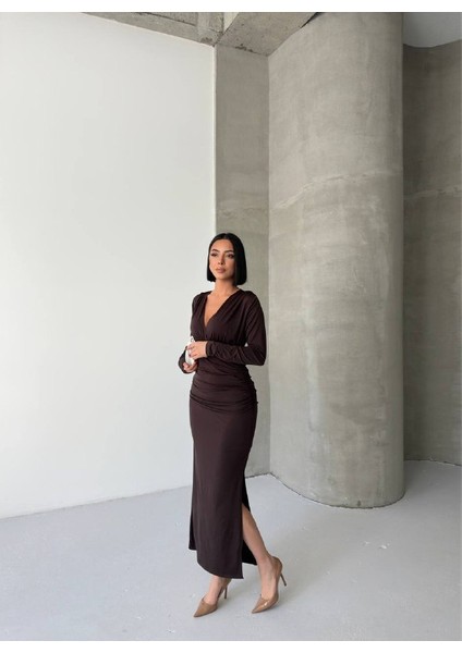 Kruvaze Aksesuarlı Maxi Elbise fırsatları