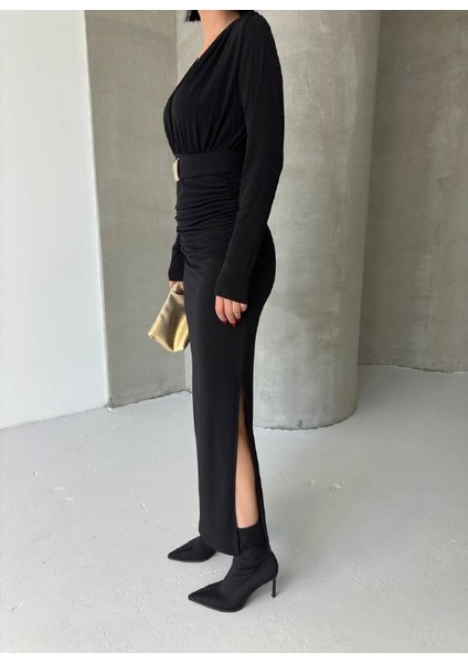 Kruvaze Aksesuarlı Maxi Elbise