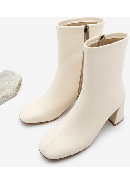 Kadın Küt Burun Fermuarlı Topuklu Bot Nonas Ekru