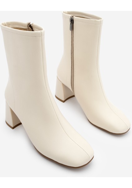Kadın Küt Burun Fermuarlı Topuklu Bot Nonas Ekru modelleri