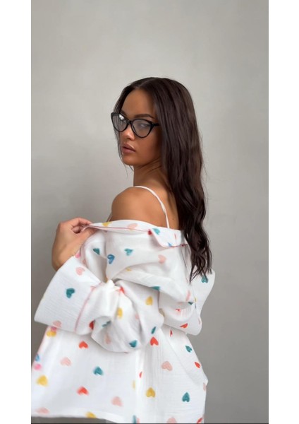 Kadın Beyaz Kalp Baskılı Ara Biyeli V Yaka Uzun Kollu Alt Üst Pijama Takımı fiyatları