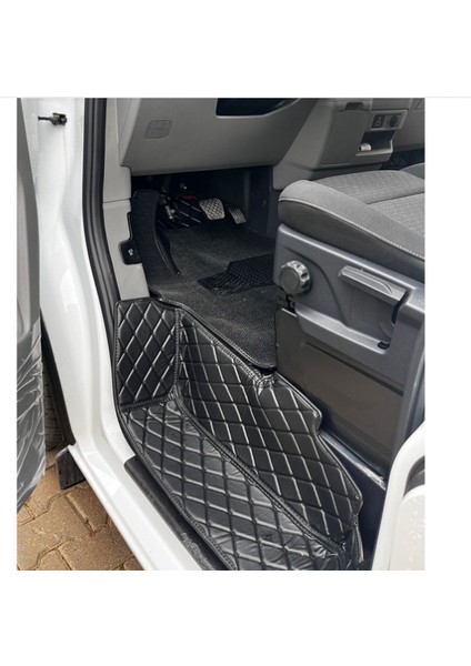 Ford Transit Custom 2024 Sonrası Aracına Özel 8d Çift Katmanlı Havuzlu Paspas Takımı(Siyah)