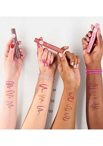 Dudak Kalemi 02 Yoğun Kahverengi Renk Suya Dayanıklı Vegan Formül 1 Adet indirimleri