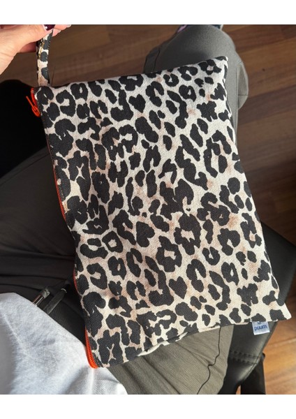 Leopar Desenli Denim Clutch