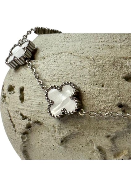 7865 Orta Boy Yonca Model Çelik Bileklik indirimleri