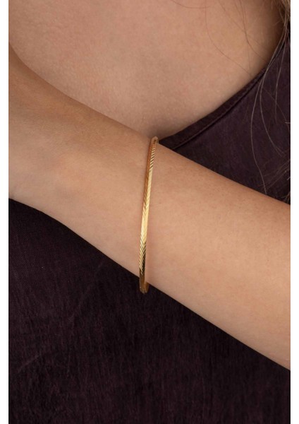 Altın Kaplama Desenli 925 Ayar Gümüş Kadın Ajda Bilezik