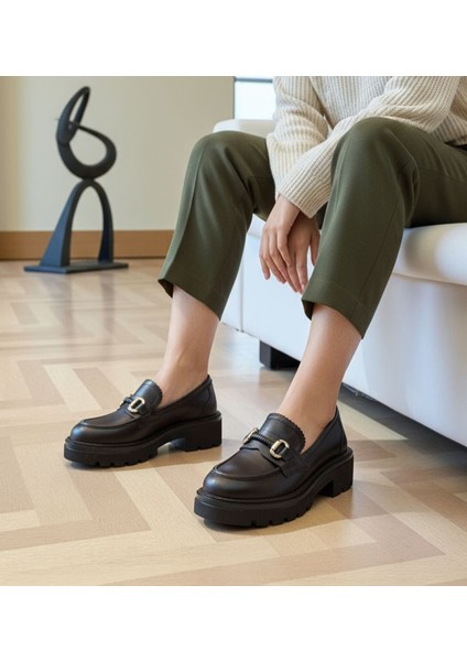 B260682 Hakiki Deri Kadın Siyah Loafer Ayakakbı