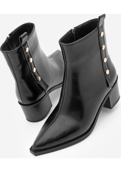 Kadın Sivri Burun Zımba Detaylı Kalın Topuklu Bot Bemoza Siyah