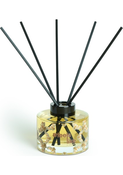 #feelslike A Charm | Sandal Ağacı ve Madagaskar Vanilyalı Doğal Oda Kokusu-Uzun Süre Kalıcı 150 ml fiyatları