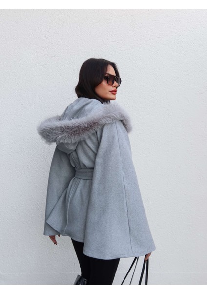 Kürk Kapüşonlu Panço indirimleri