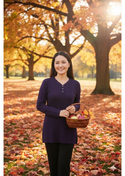 Kadın Kışlık Kendinden Motifli Armut Yaka Üç Düğmeli Normal Kesim Likralı Pamuklu Kardelen Dokuma Anne Kazak fırsatları
