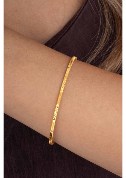 Altın Kaplama Motifli 925 Ayar Gümüş Kadın Ajda Bilezik