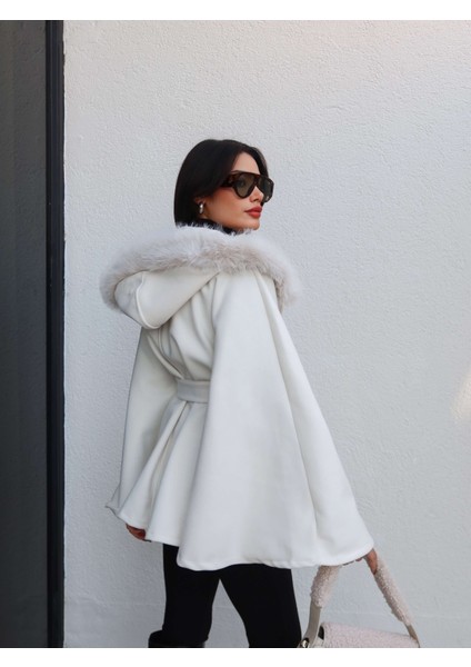 Kürk Kapüşonlu Panço indirimleri