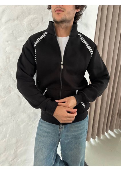 Erkek Oversize Dik Yaka Fermuarlı Sweatshirt - Zincir Nakışli Kanguru Cepli - Siyah