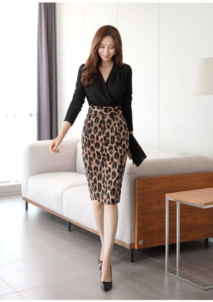 Kadın Uzun Kollu Kruvaze Yaka Üst Ithal Krep Alt Dalgıç Leopar Detaylı Elbise