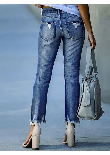 Kadın Dar Kesim Cepli Önden Yırtık Desenli Denim Pantolon fırsatları