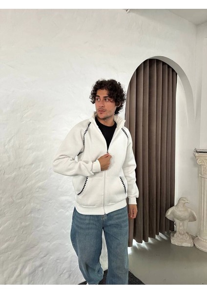 Erkek Oversize Dik Yaka Fermuarlı Sweatshirt - Zincir Nakışli Kanguru Cepli - Beyaz fırsatları