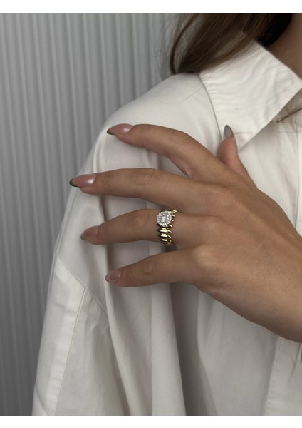 14 Ayar Altın Ortası Taşlı Yüzük 956 fiyatları