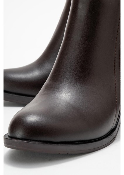 Kadın Sade Fermuarlı Bot Kahve Cilt modelleri